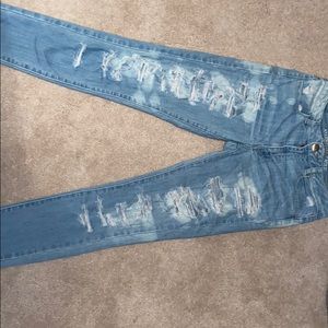 White wash distressed jeans